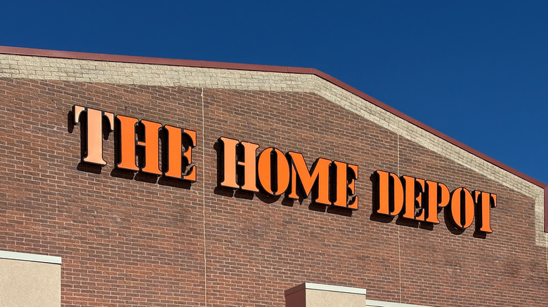 Home Depot name on storefront