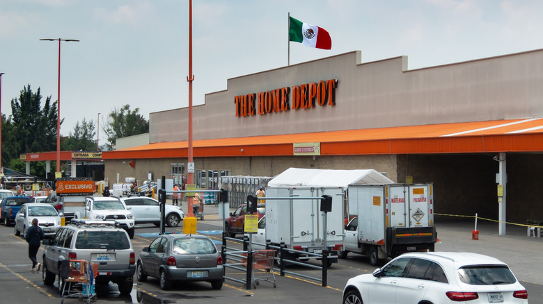 A Home Depot location in Mexico