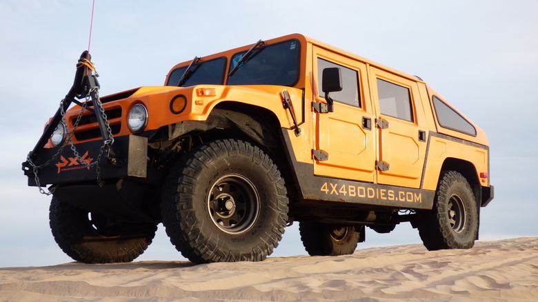 Urban Gorilla 4x4 Bodies Slant Back