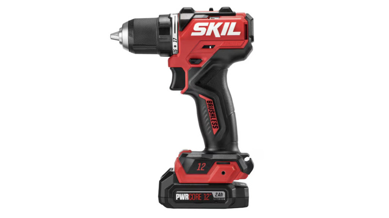 Skil PWRCore 12 Brushless DL6290A-10 on display in red