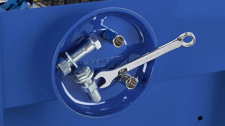 U.S. General 6-inch magnetic parts holder attached vertically to a tool cart