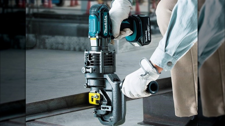 using Makita metla hole puncher on steel stock