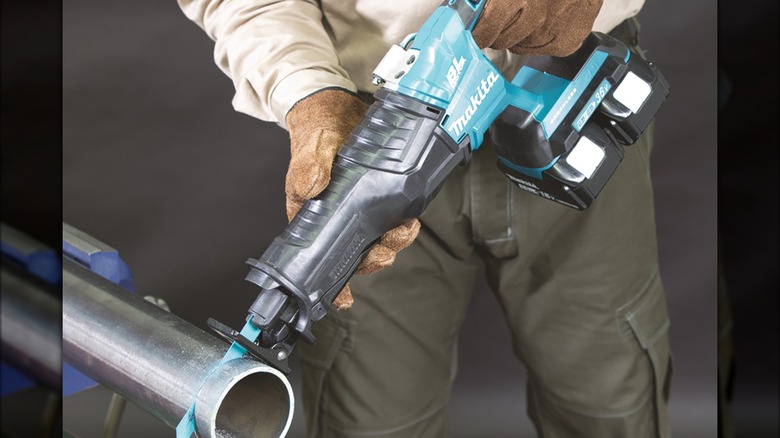cutting metal pipe with Makita reciprocating saw