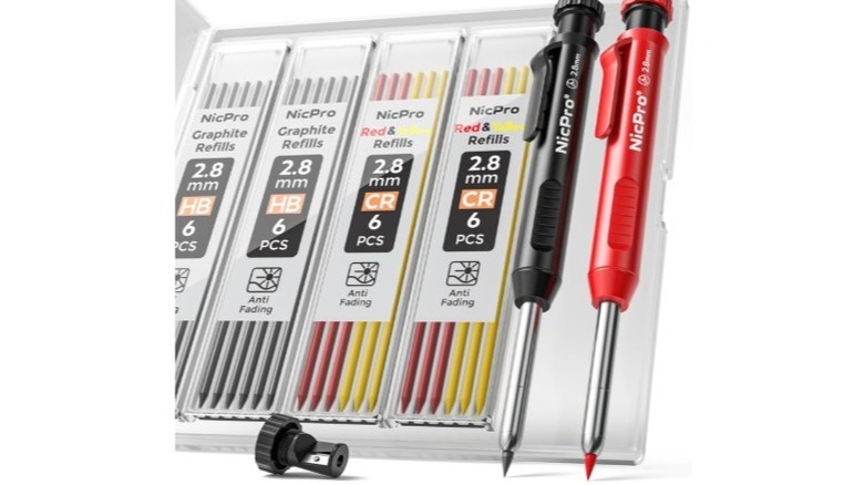Mechanical pencil set