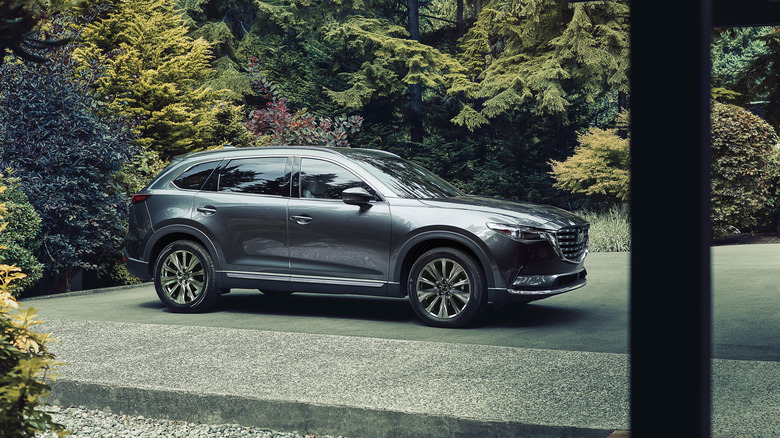 A gray 2022 Mazda CX-9 parked