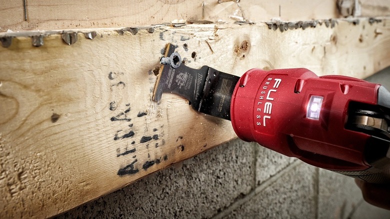 Milwaukee oscillating multi-tool