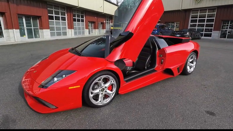 Red 2009 Lamborghini Murciélago