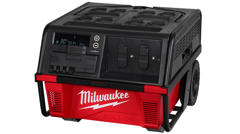 A Milwaukee power supply for construction sites