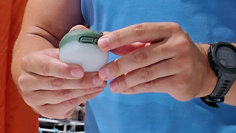 The Black Diamond Moji R+ is a small compact camping lantern.