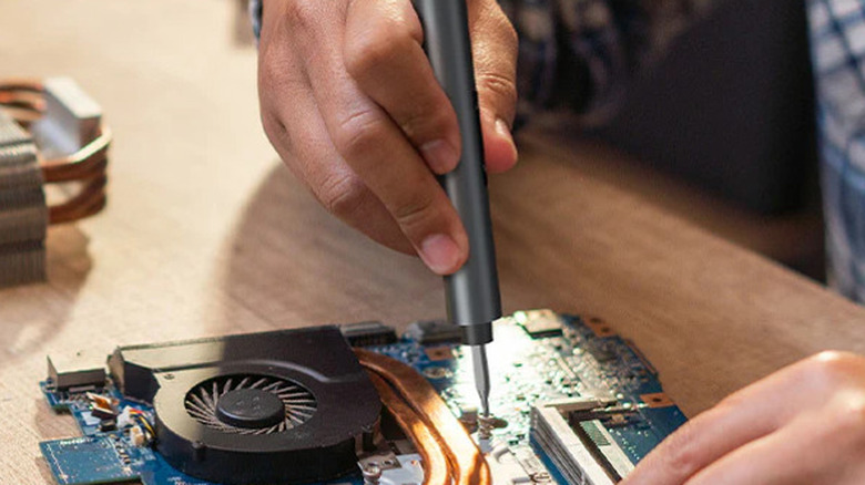 Using electric screwdriver on circuit board