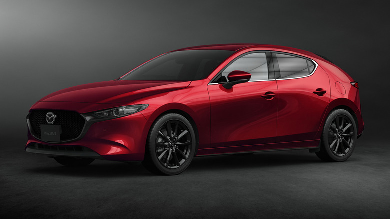 2019 Mazda 3 Hatchback (Fastback) front 3/4 view