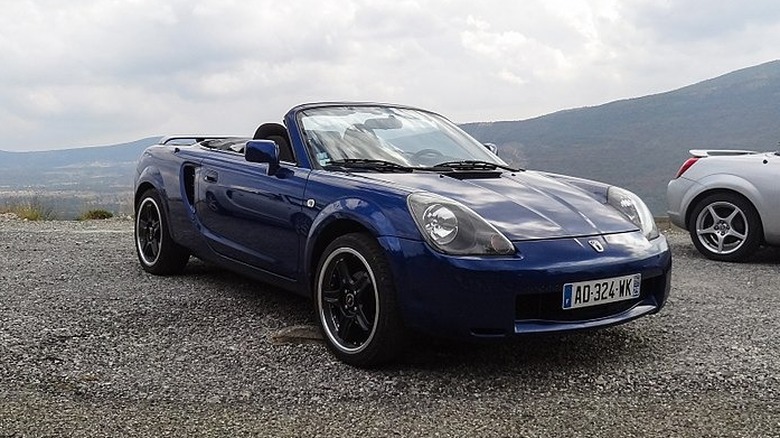Blue third gen Toyota MR2 Spyder front 3/4