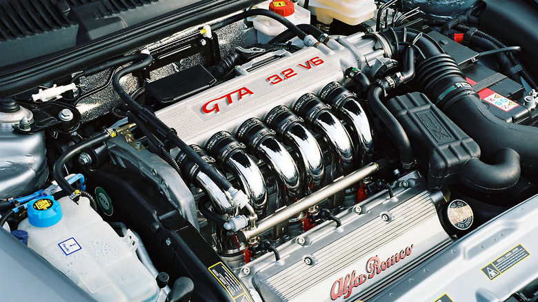 Alfa Romeo 156 GTA 3.2-liter V6 Busso engine