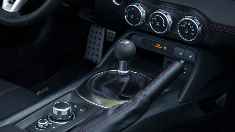 2023 Mazda MX-5 Miata manual transmission stick