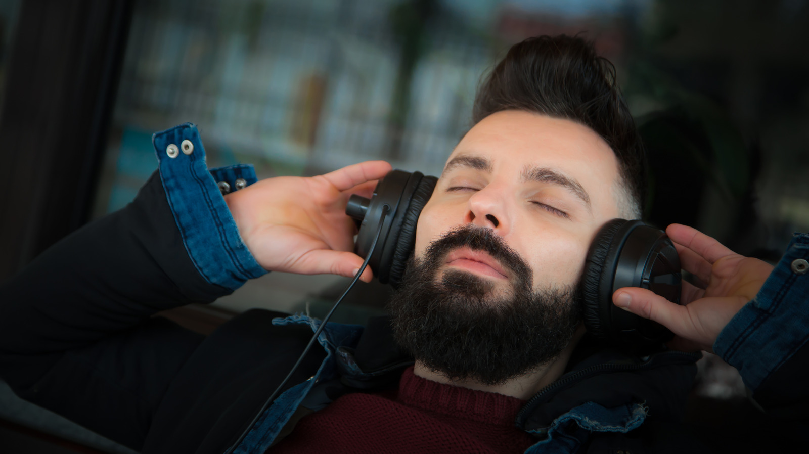 12 Of The Best Wired Headphones For Audiophiles, Ranked By User Reviews