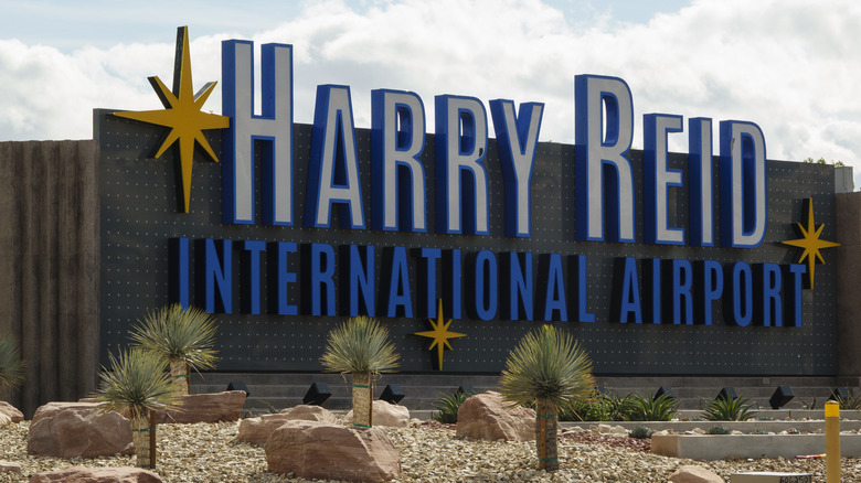 Sign at the entrance of the Harry Reid International Airport