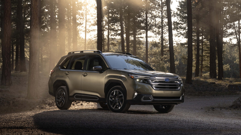 2025 Subaru Forester front 3/4 view