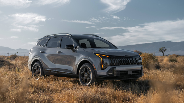 2026 Kia Sportage front 3/4 view