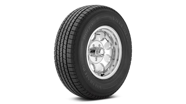 A stock image of a Vredestein Pinza HT tire