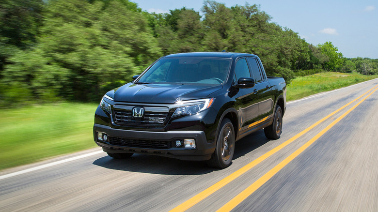 A front end shot of a black 2018 Honda Ridgeline