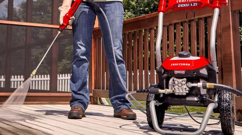 spraying deck with Craftsman pressure washer