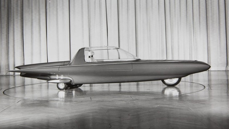 Black and white photo of Ford Gyron