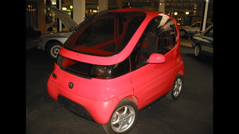Close up Peugeot Tulip concept car