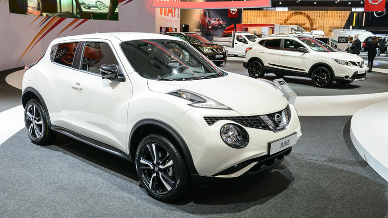 A white first-gen Nissan Juke on display at the Brussels auto show.