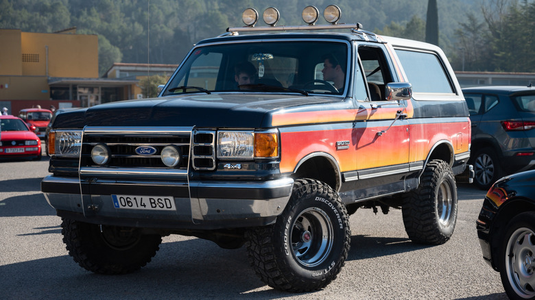 Ford Bronco V