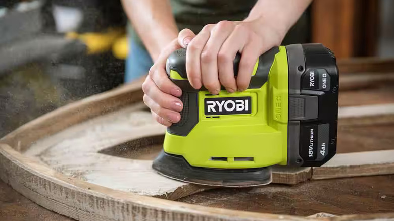 Ryobi finish sander in action