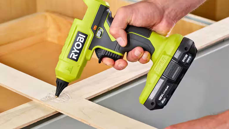 Ryobi glue gun during a project