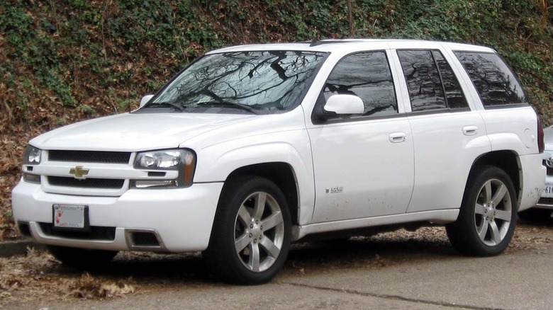 Chevrolet Trailblazer SS parked roadside