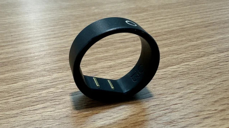 Circular Ring Slim fitness tracker