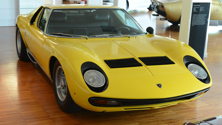 Lamborghini Miura SV