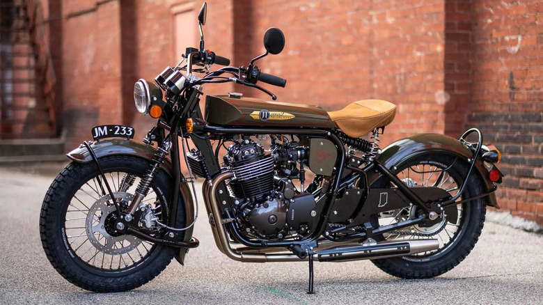 Janus Halcyon 450 promo image