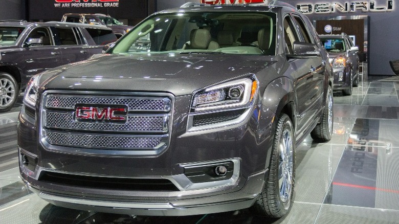 Gray 2014 GMC Acadia 