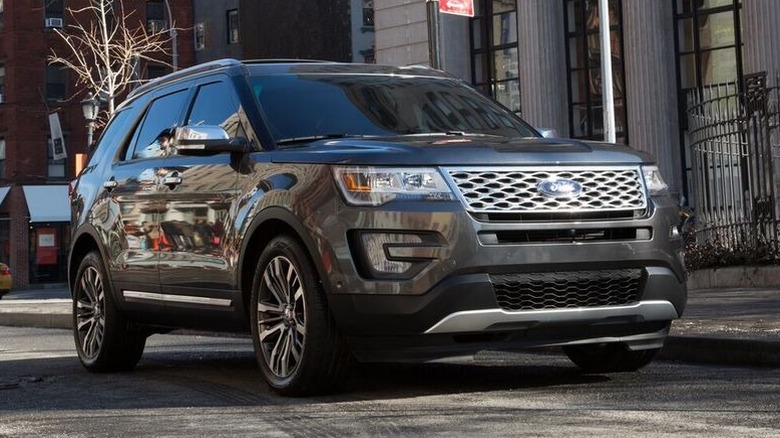 2016 Ford Explorer