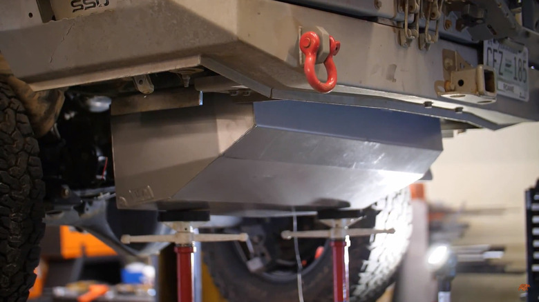 Auxiliary fuel tank on fifth-gen Toyota 4Runner