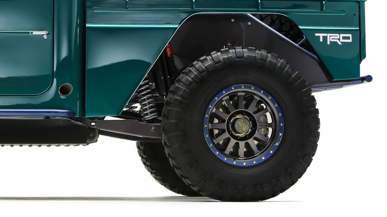 Beadlock wheels and off-road tires on the Toyota FJ Bruiser SEMA 2023 build
