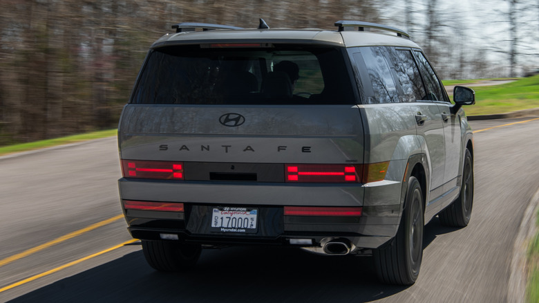Hyundai Santa Fe rear end