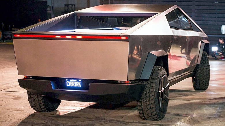 Tesla Cybertruck rear end