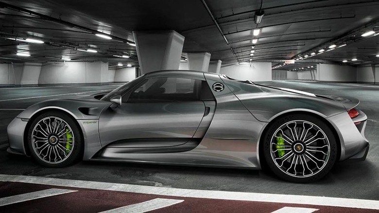 Porsche 918 Spyder profile