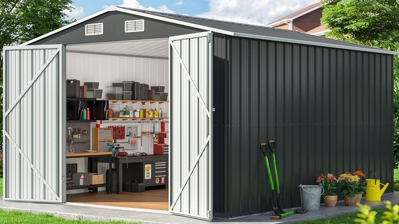 Dausola shed