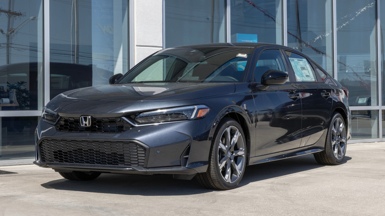 2025 Honda Accord Touring Hybrid in gray