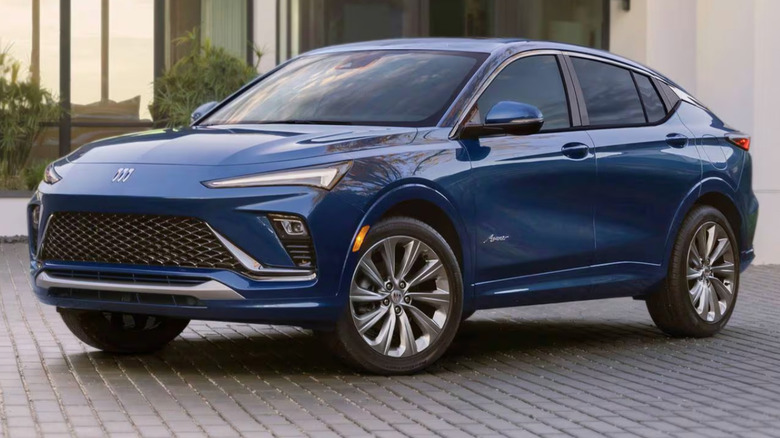 2026 Buick Envista Avenir in blue