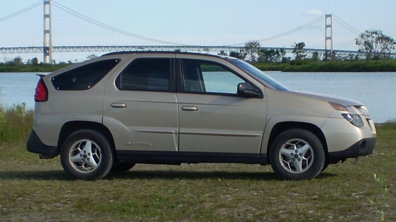 Pontiac Aztek profile