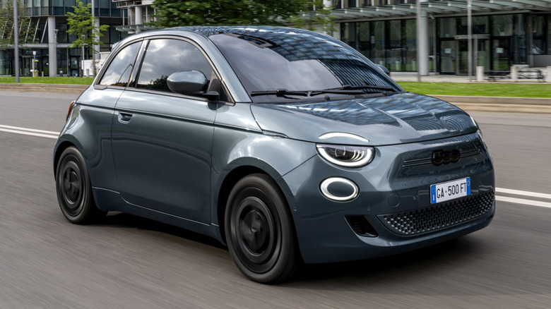 2025 Fiat 500e in the city