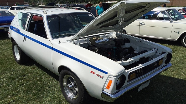 AMC Gremlin front 3/4 with hood up