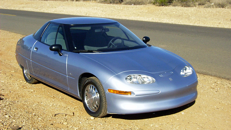 GM EV1 in the desert