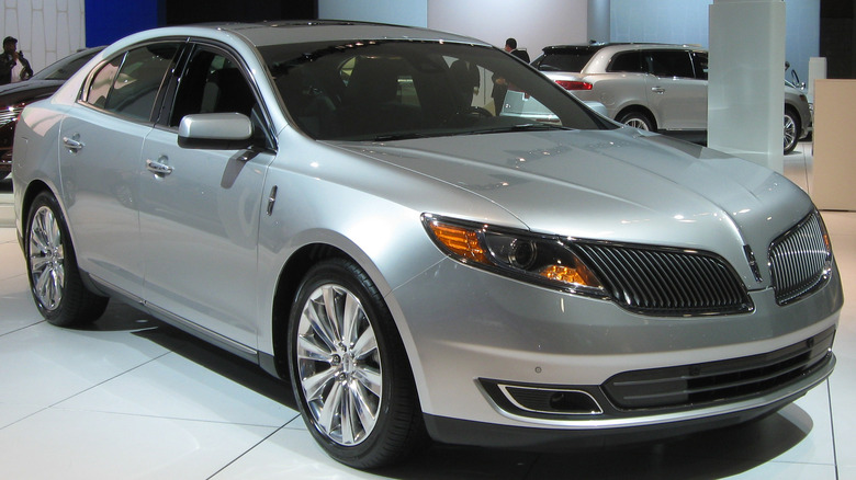 2013 Lincoln MKS at an auto show